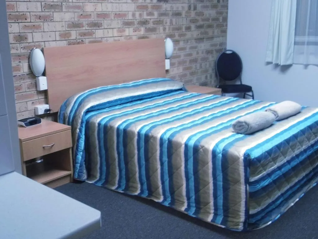 Nanango Fitzroy Motel 3*,  Australia